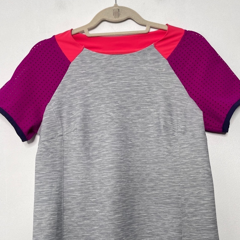 Title Nine Athletic Mini Dress Size Small Short Sleeve Colorblock Grey Pocket - Picture 2 of 10